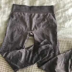 Seamless Fabletics leggings